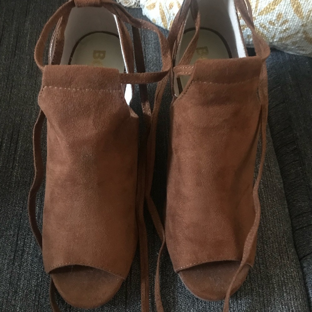 Born in California Wedges